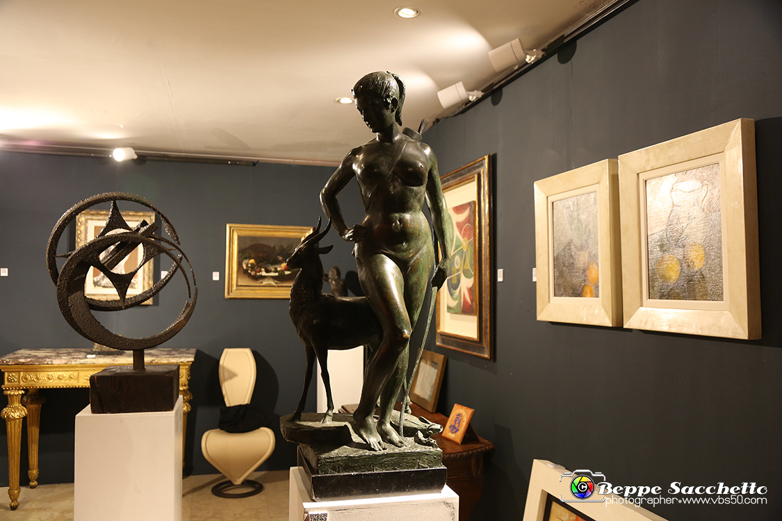 VBS_3495 - APART - Art & Antiques Fair.jpg
